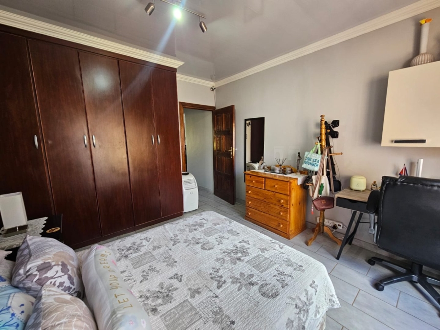 3 Bedroom Property for Sale in Hillcrest Northern Cape